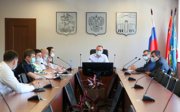Алексей Спасский провел рабочее совещание по вопросам ЖКХ в Путилкове