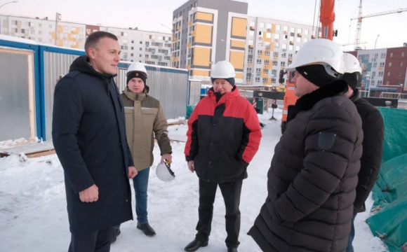 Депутат Мособлдумы проверил ход строительства детского сада в Глухово