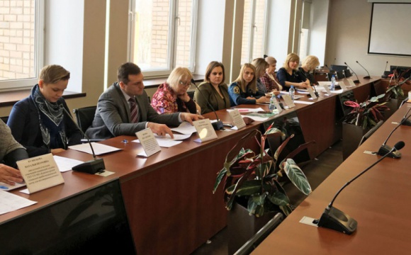 Заседание Комиссии по делам несовершеннолетних и защите их прав