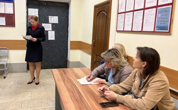 В Красногорске сотрудники Отдела по вопросам миграции провели семинар-совещание