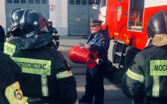 Итоговый экзамен сдали пожарные, водители и командиры отделения в Красногорске