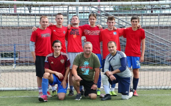 «ЖК Красногорский» одержал победу в чемпионате по футболу