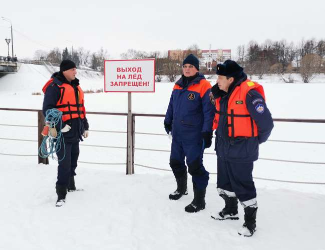 Спасательные службы Подмосковья проводят профилактические мероприятия на водоемах региона
