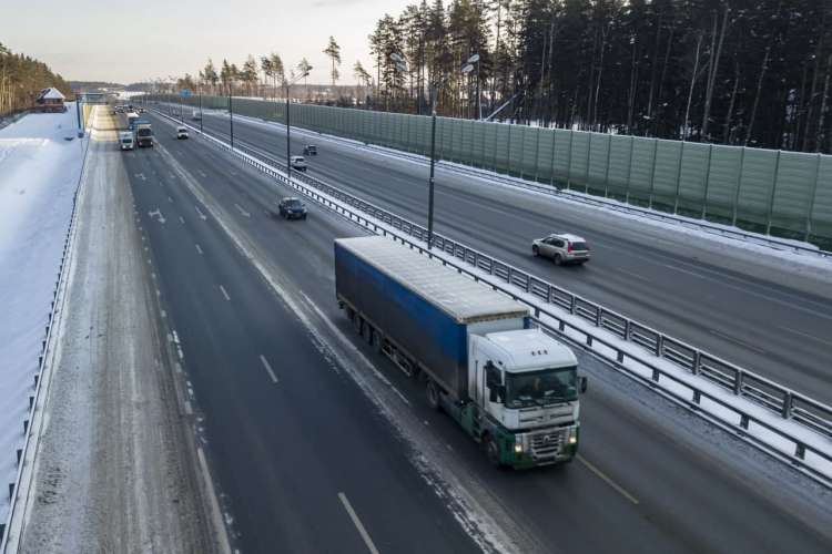 Минтранс Подмосковья: грузовикам от 3,5 тонн для проезда по МКАД необходимо оформить пропуск