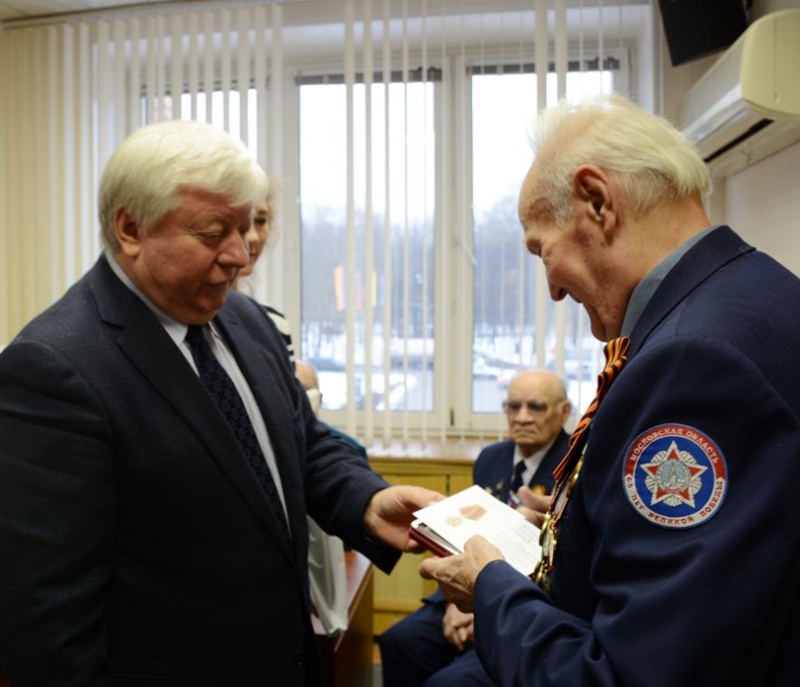 Состоялось первое награждение ветеранов юбилейными медалями в честь 70-летия Победы