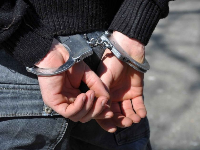 В Красногорске сотрудники полиции задержали подозреваемого в серии краж кофе из магазинов