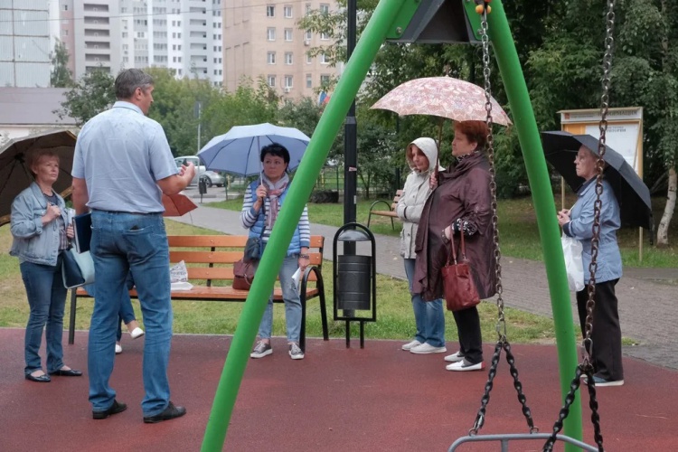 В Красногорске проходят встречи с жителями по вопросам оплаты услуг ЖКХ