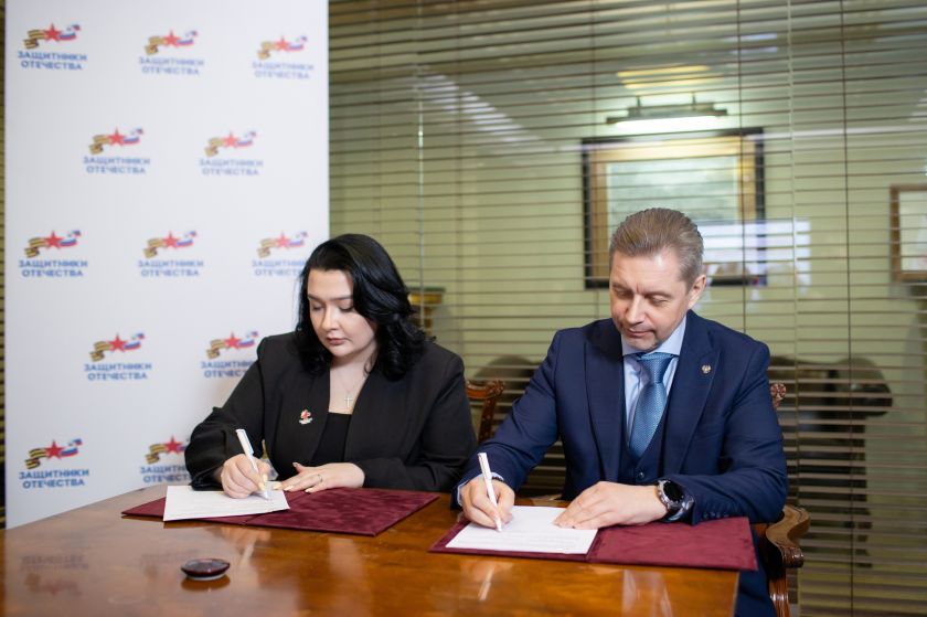 Государственный фонд «Защитники Отечества» и Всероссийское общественное движение Волонтеры-медики подписали соглашение о сотрудничестве.