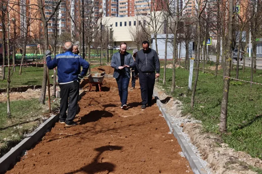 На улице Успенской в Красногорске стартовали работы по обустройству новой пешеходной зоны