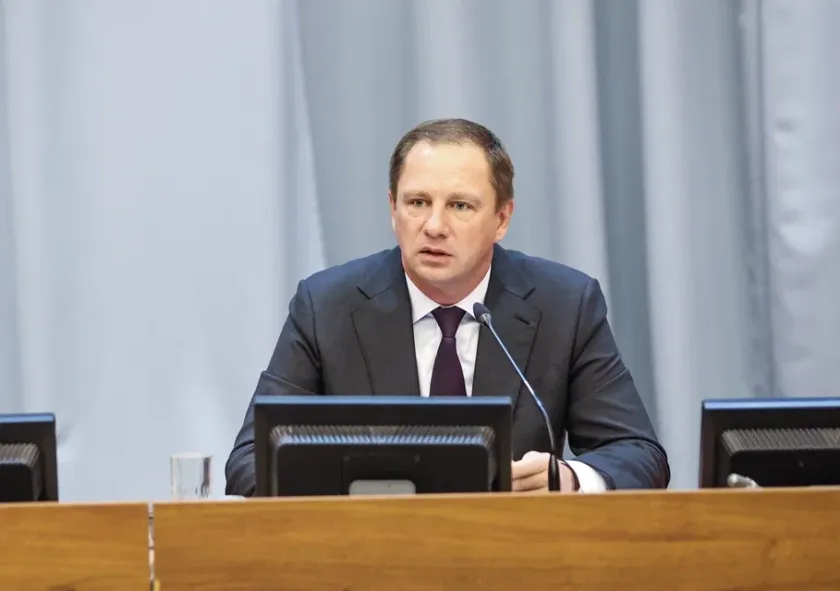 Дмитрий Волков провел оперативное совещание по подготовке к выборам и итогам празднования Дня города