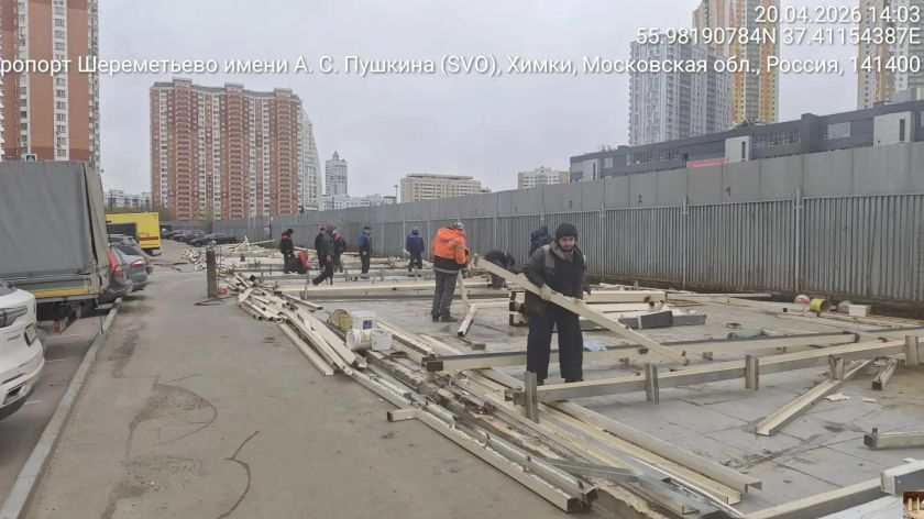 Самовольно построенные торговые павильоны демонтировали в Павшинской пойме