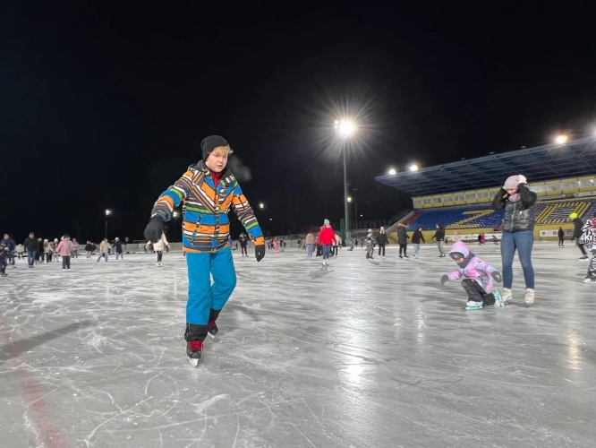 Красногорцы отметили День катания на коньках на стадионе «Зоркий»