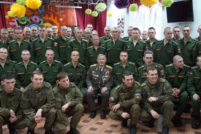 16 февраля в СК «Поздняково» совместно с  Николо-Урюпинской сельской библиотекой прошла встреча с генерал-лейтенантом Г. Н.  Антоненко