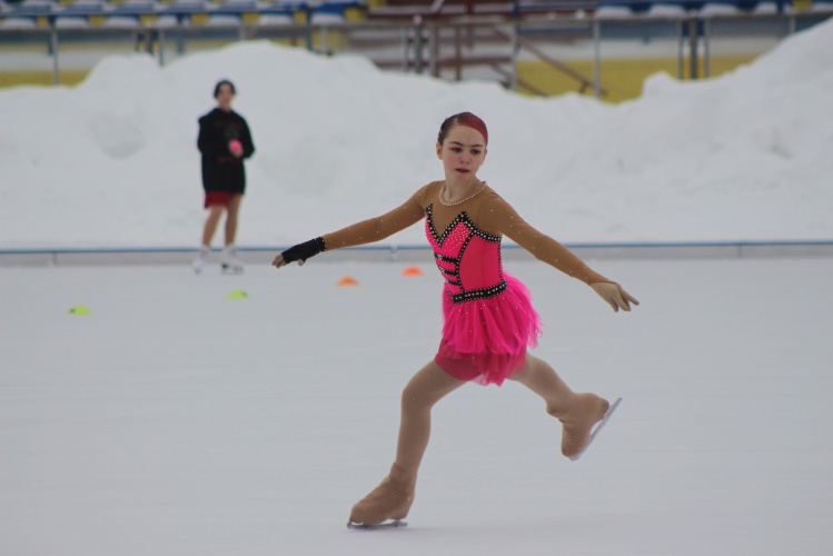 Региональный турнир по фигурному катанию на коньках прошёл на льду стадиона «Зоркий»