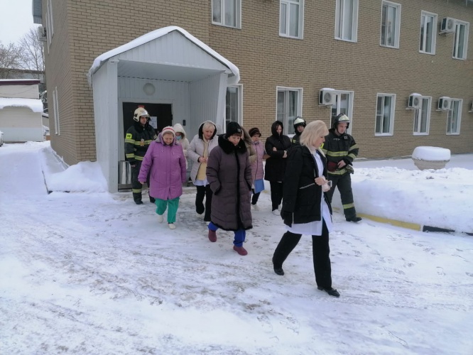 Работники Красногорского территориального управления приняли участие в Едином дне тренировок по эвакуации