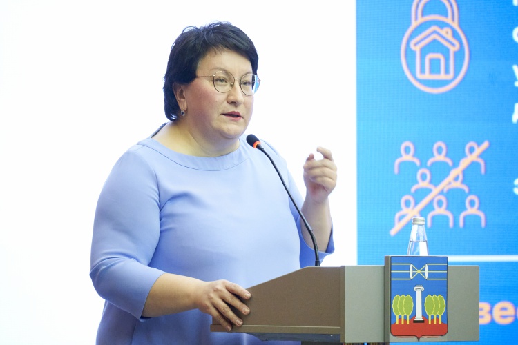 Эльмира Хаймурзина отчиталась перед Советом депутатов