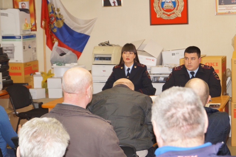 Госавтоинспекторы Красногорска провели рабочую встречу с руководителями транспортных предприятий