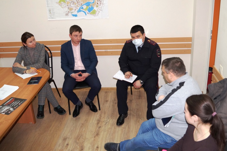 Госавтоинспекция Красногорска провела круглый стол с руководителями автотранспортных предприятий