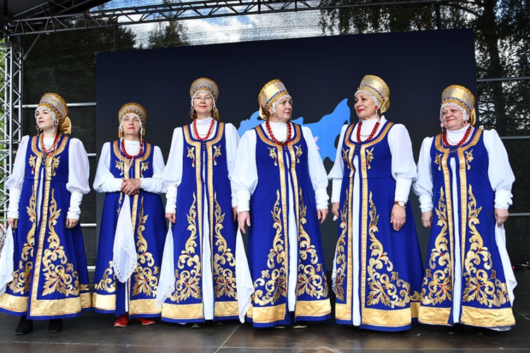 На Ивановских прудах проходит пятый межрегиональный фестиваль национальных культур «АртФолк России»