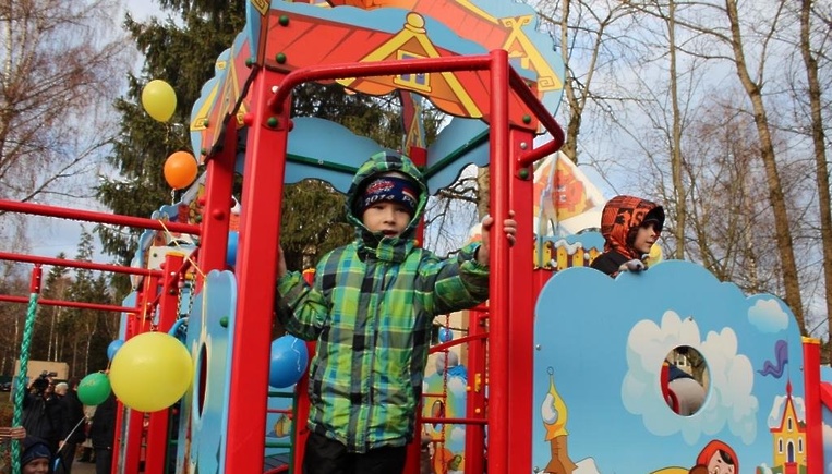 В Московской области в рамках Губернаторской программы в 2018 году установлено 250 современных детских игровых площадок