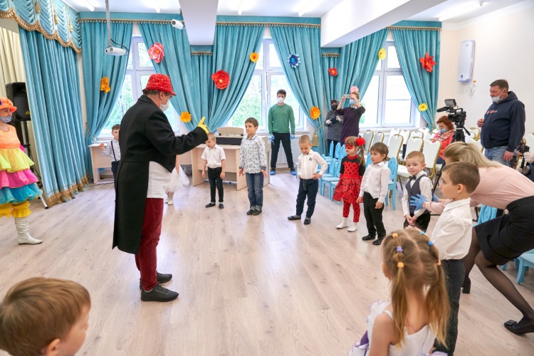 Красногорских дошколят поздравили с Днем защиты детей