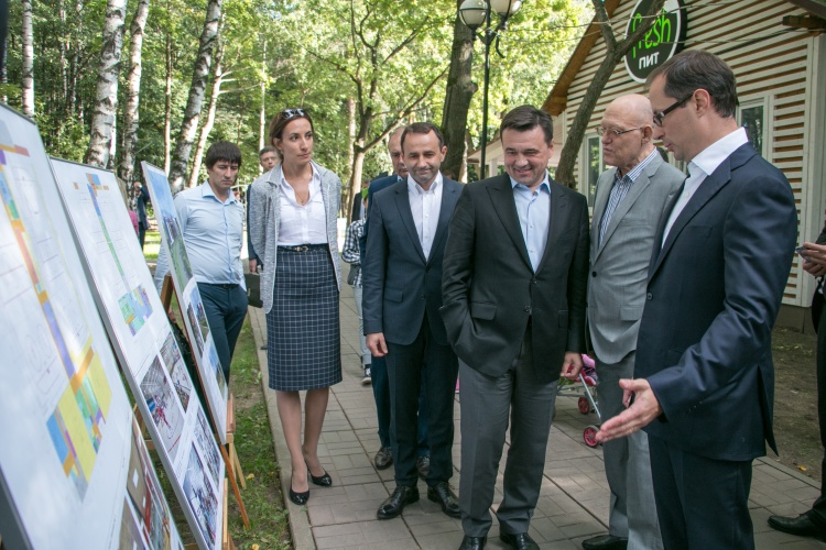 Губернатор Андрей Воробьев одобрил проект ледовой арены в Красногорске
