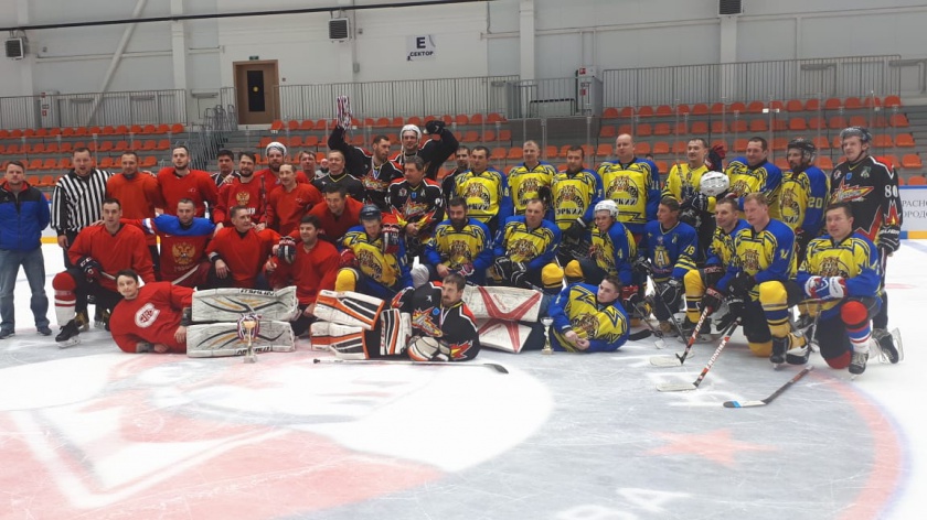 В Красногорске состоялся турнир по хоккею с шайбой
