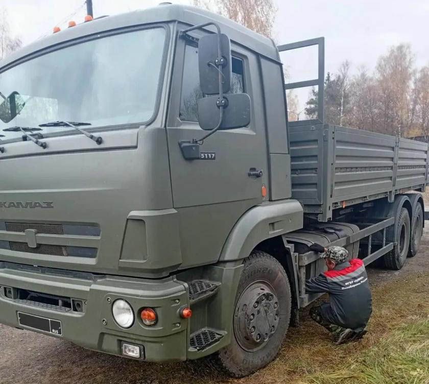 Коммунальщики Московского военного округа завершают перевод автомобильной и специальной техники на летний режим работы