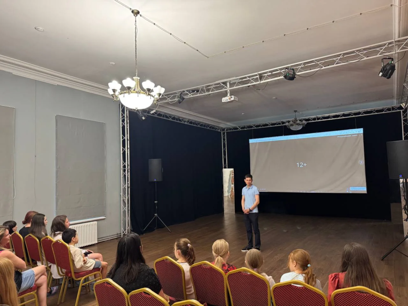 Фильм «Первый на Олимпе» показали в рамках проекта «Детский спорт» партии «Единая Россия»