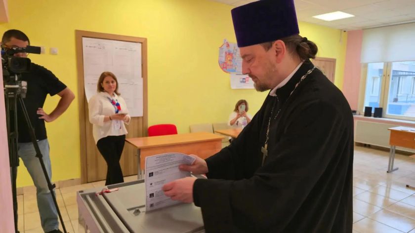Священник Василий Лосев: «Быть на выборах - значит быть вместе с народом»