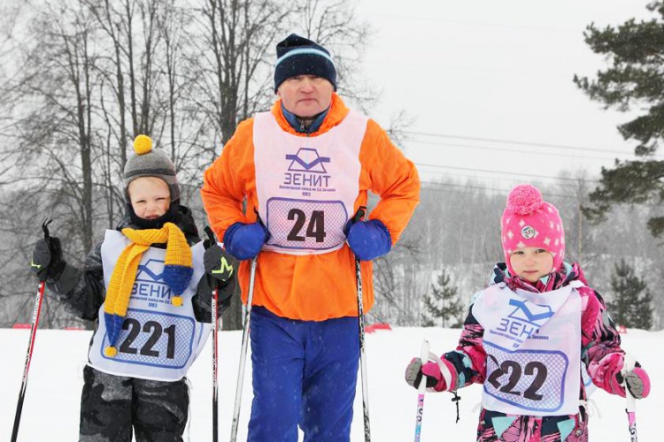 Работники КМЗ приняли участие в лыжном празднике