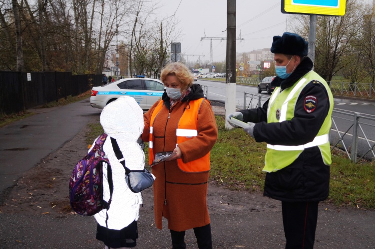 В Красногорске автоинспекторы и активисты движения «Родительский патруль» провели рейд