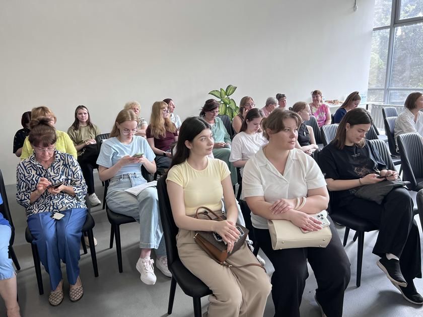 Прием граждан в формате выездной администрации прошел на Красногорской трикотажной мануфактуре
