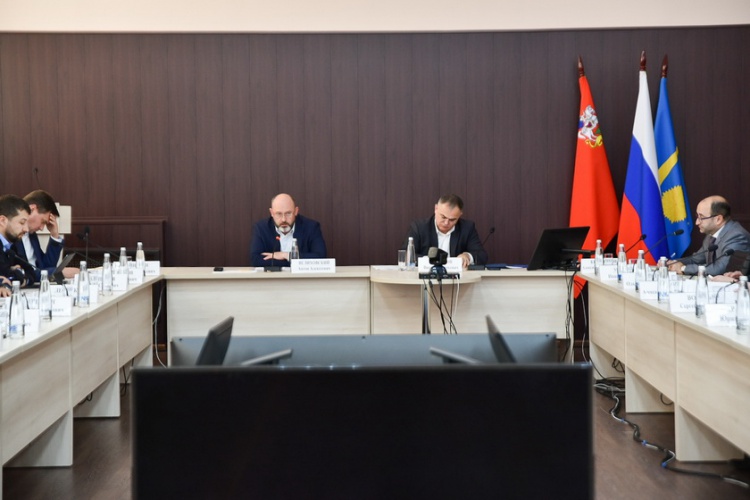 Министр регионального ЖКХ провел рабочее совещание по проблемным вопросам – Мин ЖКХ