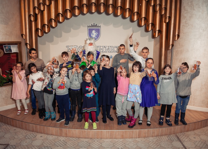 В Красногорске провели благотворительную ёлку для детей с особенностями здоровья