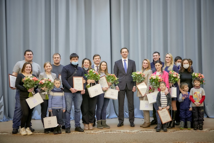 9 семей из Красногорска получили жилищные сертификаты