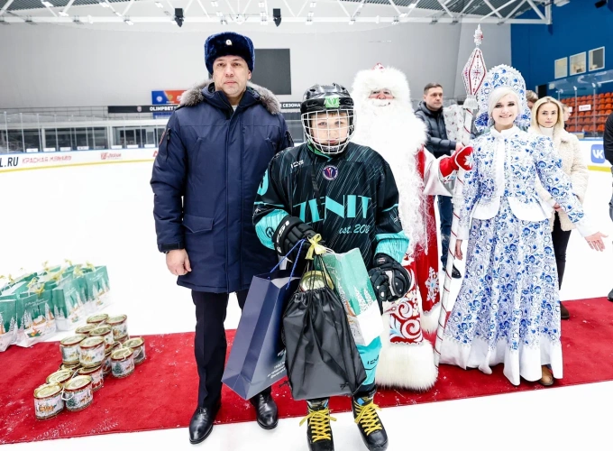 Начальник УМВД России по г.о. Красногорск принял участие в акции «Ёлка желаний»