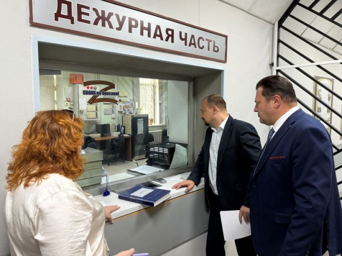 Общественники в Красногорске проверили Дежурную часть