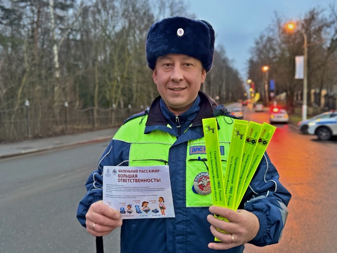 Автоинспекторы проконтролировали безопасность юных пассажиров