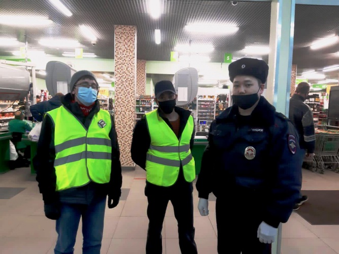Красногорские полицейские провели рейд по пресечению продажи алкогольной продукции несовершеннолетним 