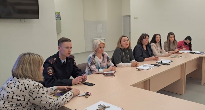 В Красногорске полицейские провели профилактические беседы в рамках мероприятия «Подросток – Семья»