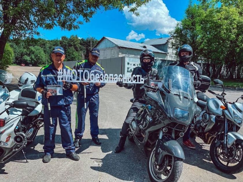 Госавтоинспекторы в Красногорске провели профилактическое мероприятие «Мото-скутер»