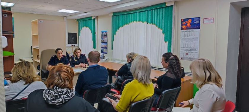 В Красногорске сотрудники отдела по вопросам миграции встретились с руководителями офисов МФЦ