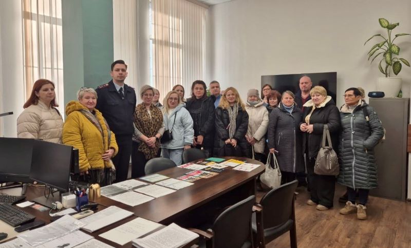 В Красногорске начальник отдела по вопросам миграции провёл рабочую встречу