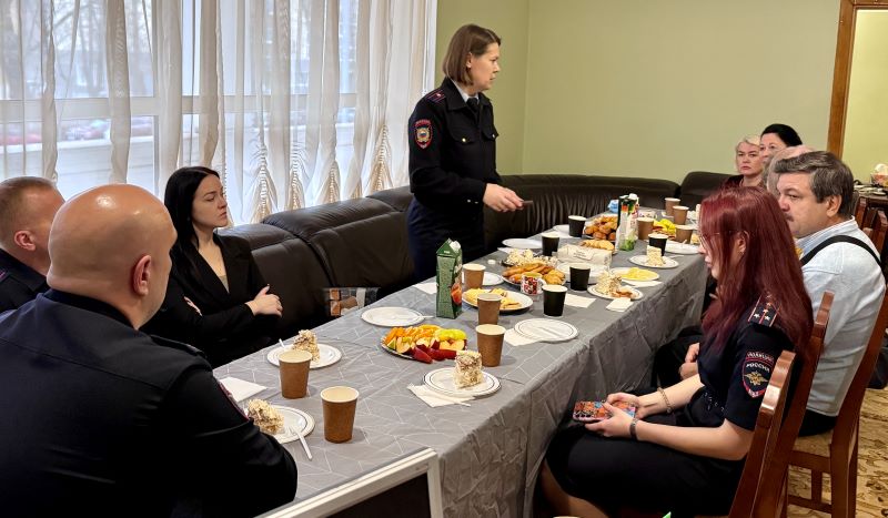 Начальник УМВД России по г.о. Красногорск встретился с вдовами и родственниками сотрудников, погибших при исполнении служебных обязанностей