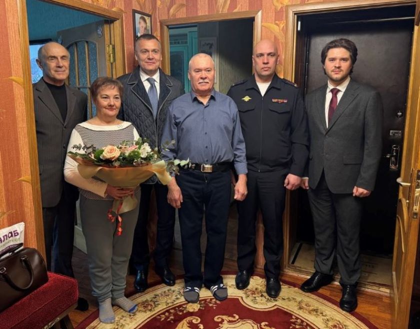 В Красногорске сотрудники полиции поздравили бывших коллег с Днем ветерана органов внутренних дел