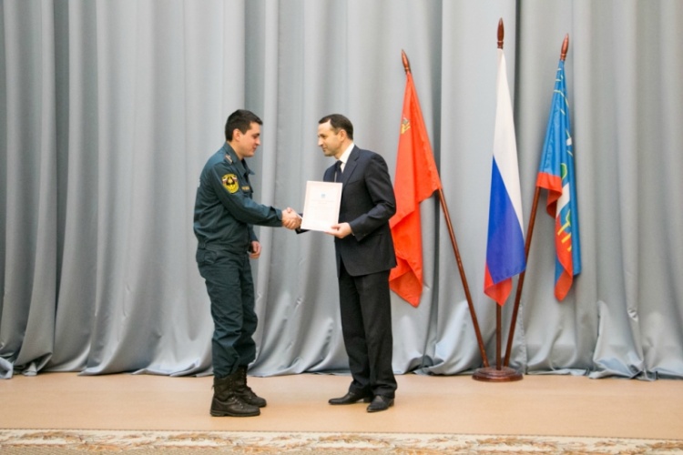 Михаил Сапунов поздравил красногорских спасателей с профессиональным праздником