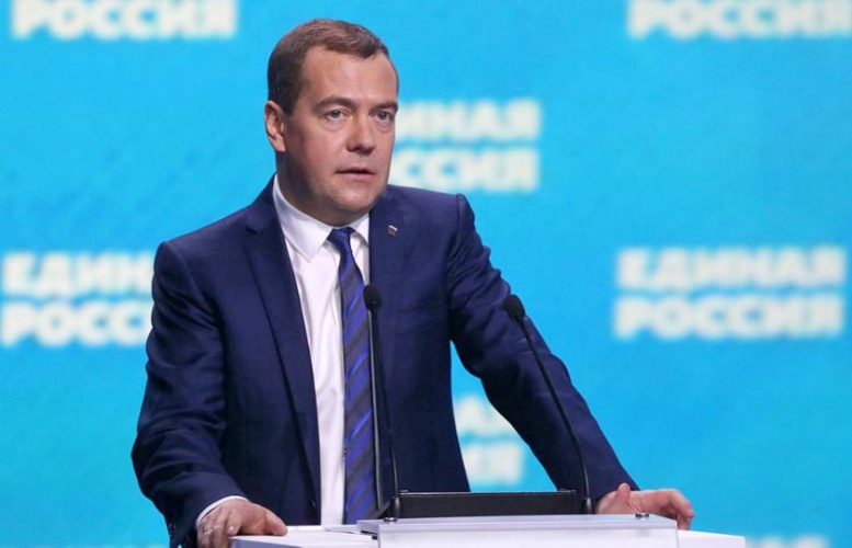 Медведев дал ряд поручений по итогам приема граждан