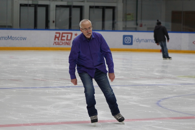 Красногорских пенсионеров приглашают на сеанс катания на коньках 7 апреля