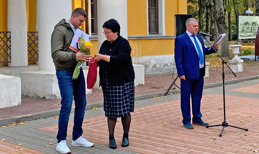 Сотрудник «Швабе» получил награду президента за волонтерскую деятельность